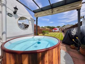 Photo 30- click for photo gallery